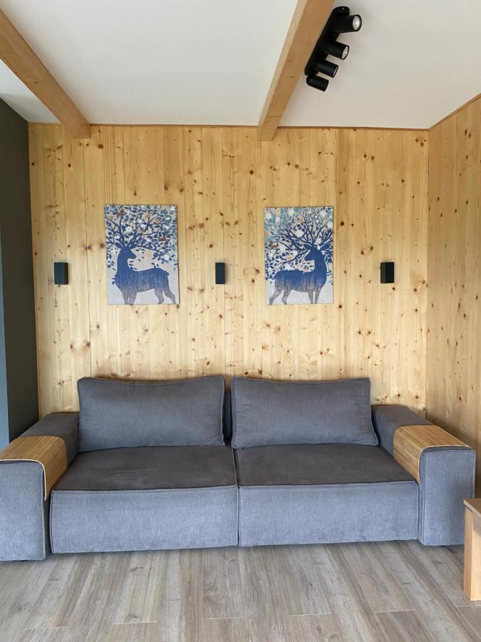 Waldhaus Hirsch Bungalow Only For You Self Check In Villa เพิร์ทชาค อัม เวิร์ทเทอร์ซี ภายนอก รูปภาพ